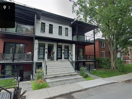 Appartement 4 et demi de style condo/ 2 bedroom apartment for Rent