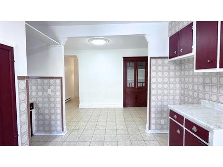 Villeray - Beau 4 1/2 Lumineux - Dispo
