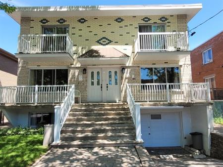 4 1/2 Ahuntsic Rue St-Firmin/Sauvé- LIBR