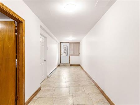 Spacieux Logement 4 ½