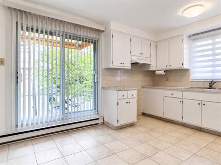 4 1/2 2ieme Etage - Rue St Zotique