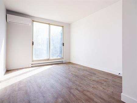 1 CH - 1 SDB - Montréal - $1,599 /mo