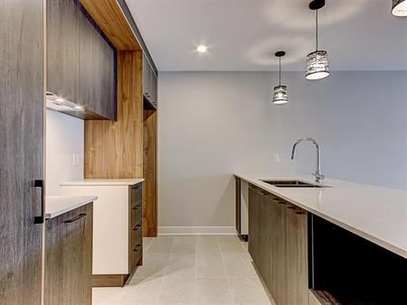 2 CH - 1 SDB - Granby - $1,625 /mo
