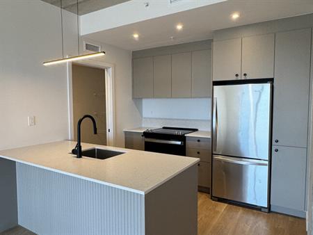 1 Bedroom - 200 Avenue Dorval, Dorval